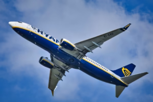 Ручна поклажа Ryanair: актуальні правила, розміри, вага та що можна брати на борт